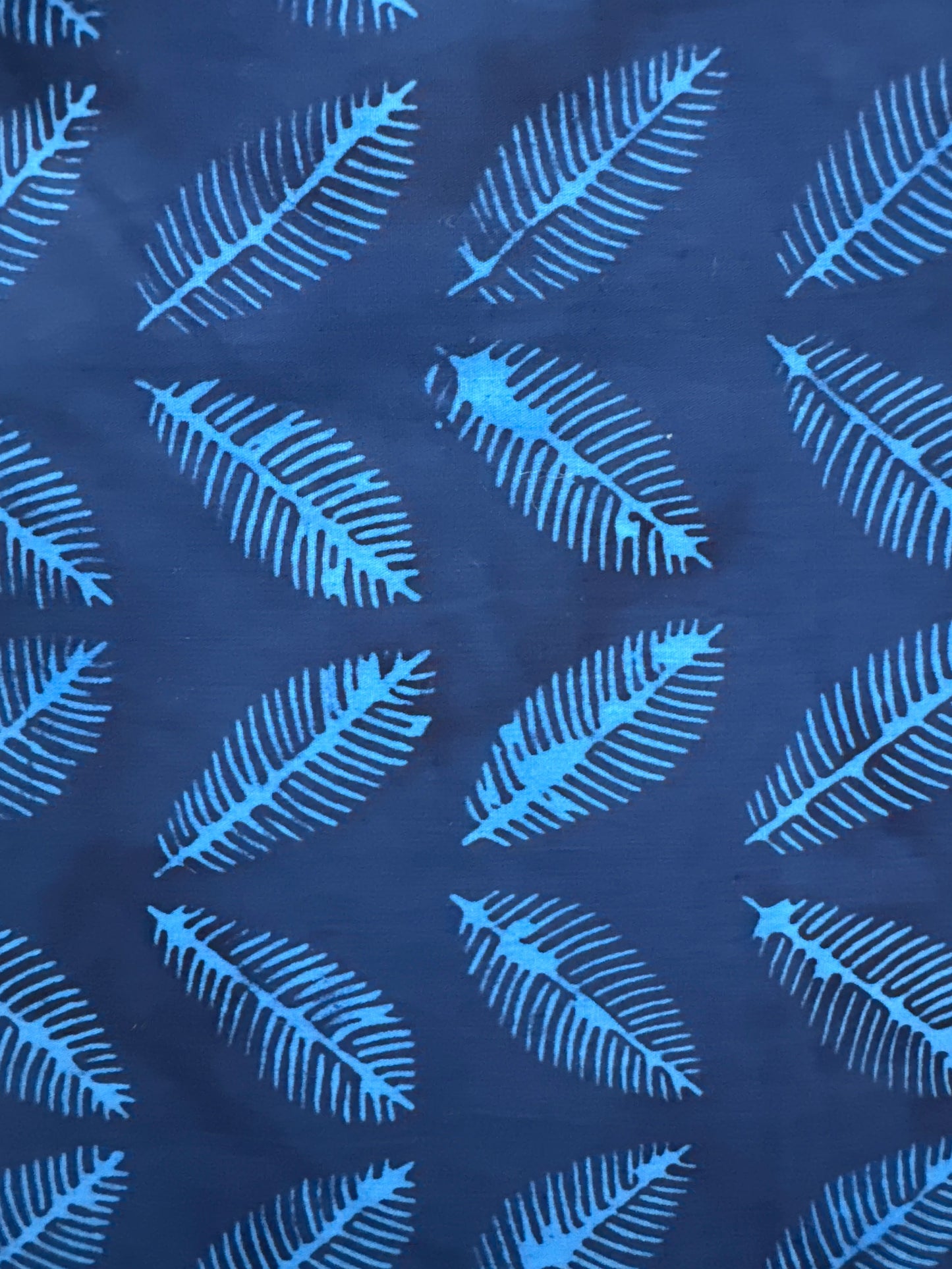 AN Leaf ZigZag Blue