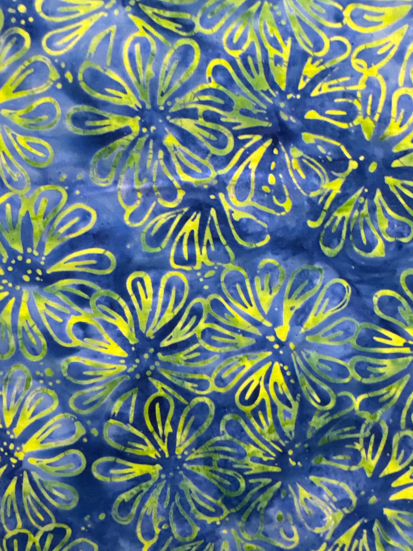 AN Green Daisies on Deep Blue