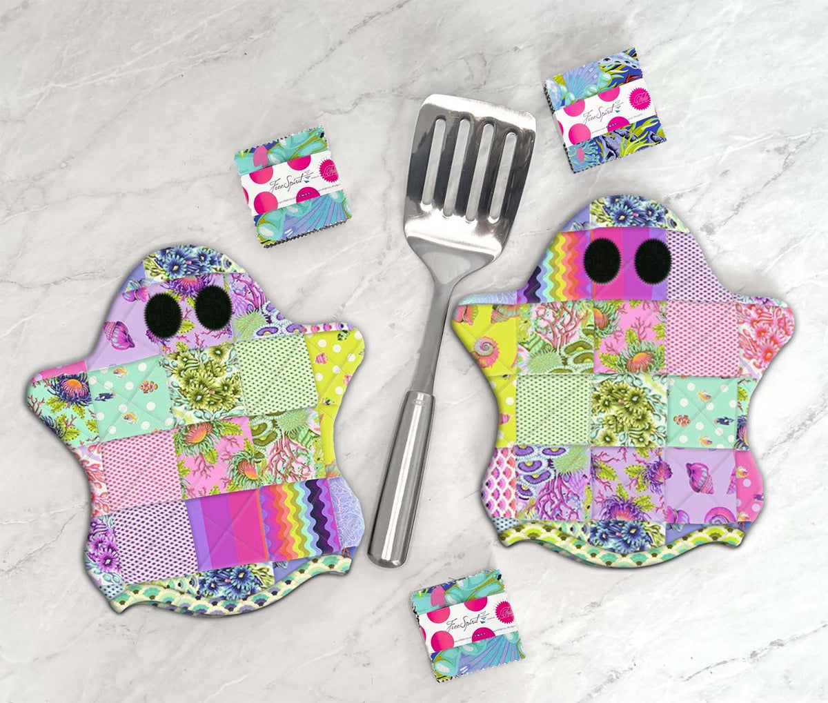 Ghostly Hot Pads Downloadable Pattern