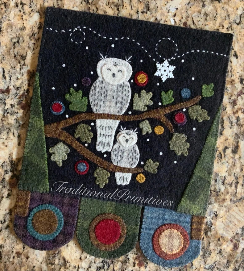 Sweet Snowy Owls Wool Applique Pattern