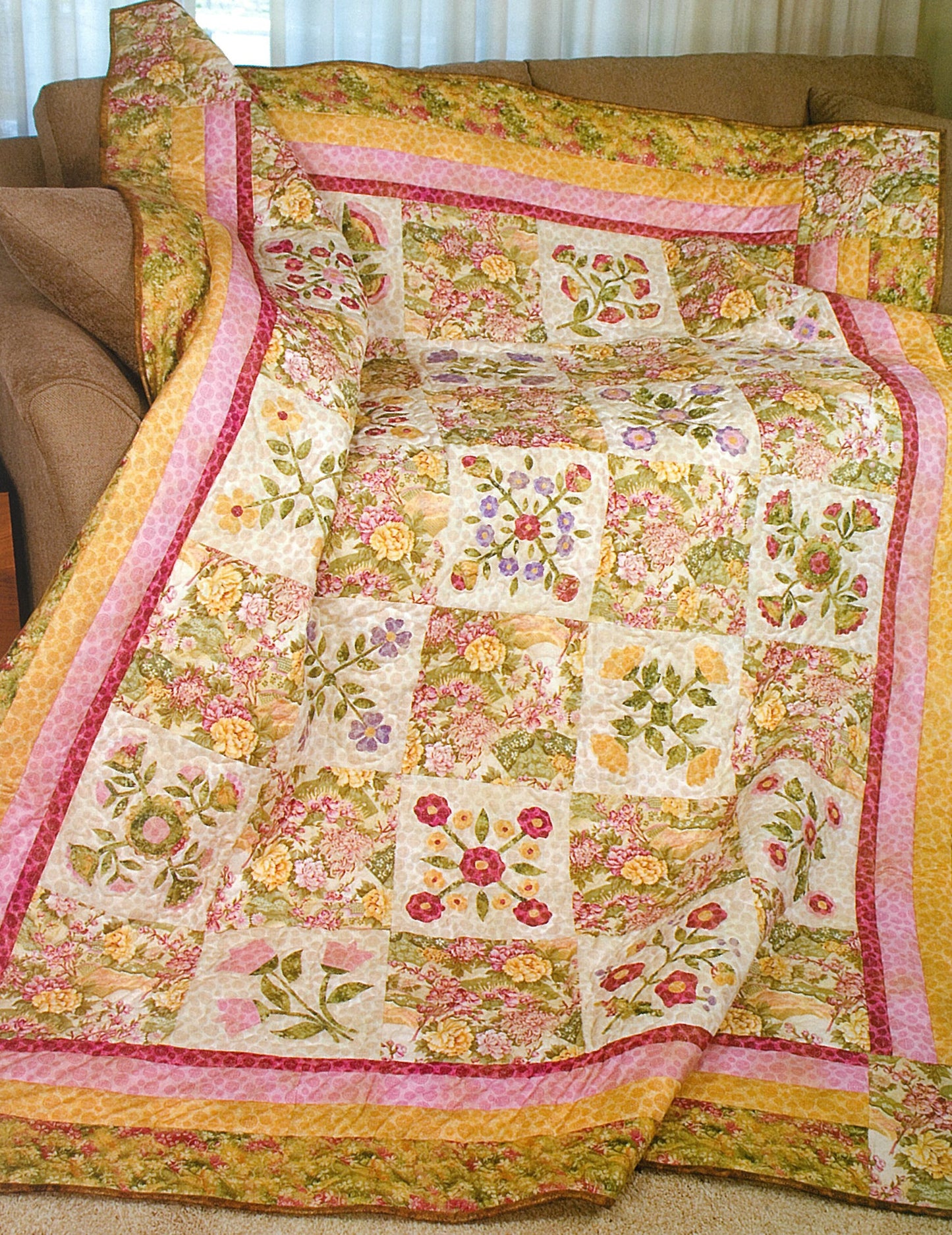 100 Any-Size Applique Blocks