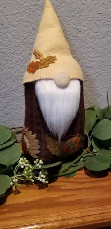 November Gnome Pattern