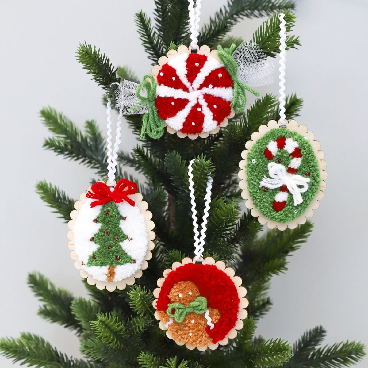 Cozy Christmas Ornaments Punch Needle Kit