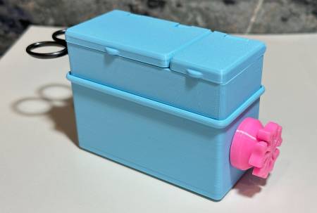 Magnetic Thread Cutter Pink